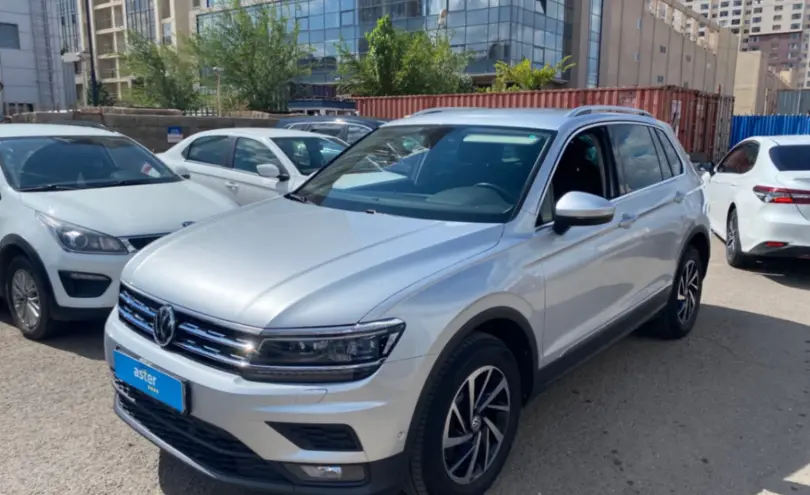 Volkswagen Tiguan 2018 года за 10 800 000 тг. в Астана