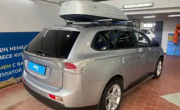 Mitsubishi Outlander 2013 года за 6 900 000 тг. в Астана