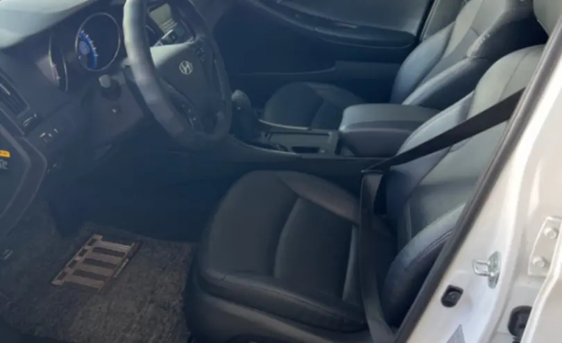 Hyundai Sonata 2013 года за 7 000 000 тг. в Алматы фото 5