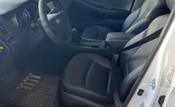 Hyundai Sonata 2013 года за 7 000 000 тг. в Алматы фото 5