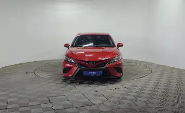 Toyota Camry 2019 года за 10 000 000 тг. в Алматы фото 2