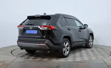 Toyota RAV4 2021 года за 11 290 000 тг. в Астана