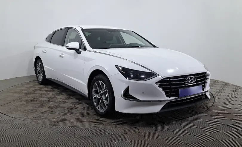 Hyundai Sonata 2023 года за 9 400 000 тг. в Алматы фото 3