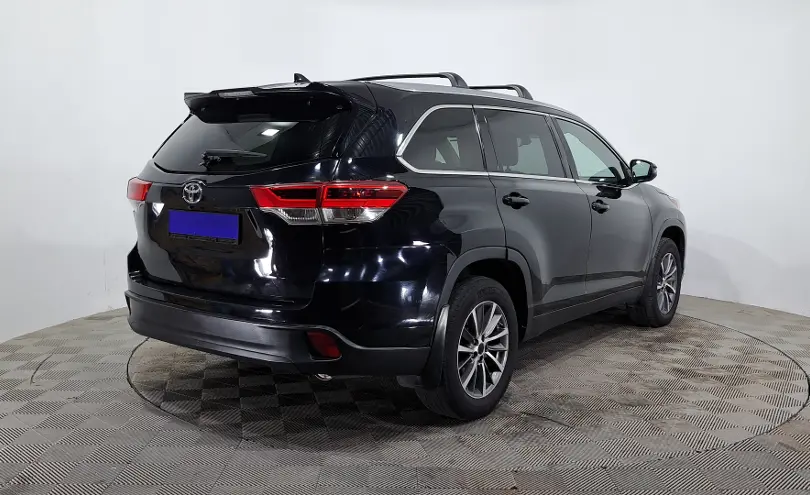 Toyota Highlander 2019 года за 14 370 000 тг. в Алматы фото 5