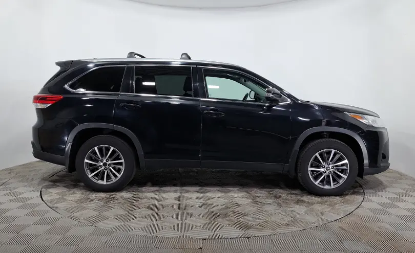 Toyota Highlander 2019 года за 14 370 000 тг. в Алматы фото 4