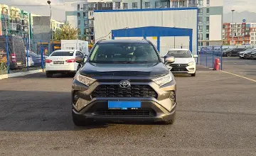 Toyota RAV4 2019 года за 11 790 000 тг. в Алматы фото 2