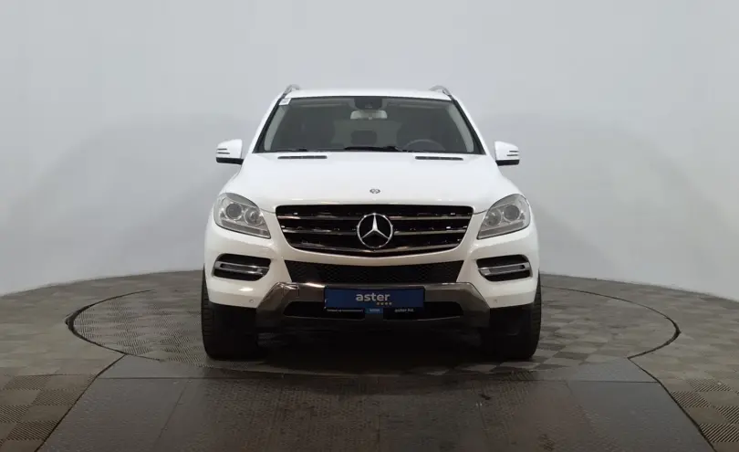 Mercedes-Benz M-Класс 2013 года за 11 540 000 тг. в Астана фото 2