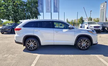 Toyota Highlander 2017 года за 16 500 000 тг. в Талдыкорган фото 4