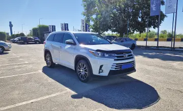 Toyota Highlander 2017 года за 16 500 000 тг. в Талдыкорган фото 3