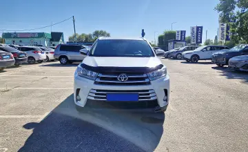 Toyota Highlander 2017 года за 16 500 000 тг. в Талдыкорган фото 2