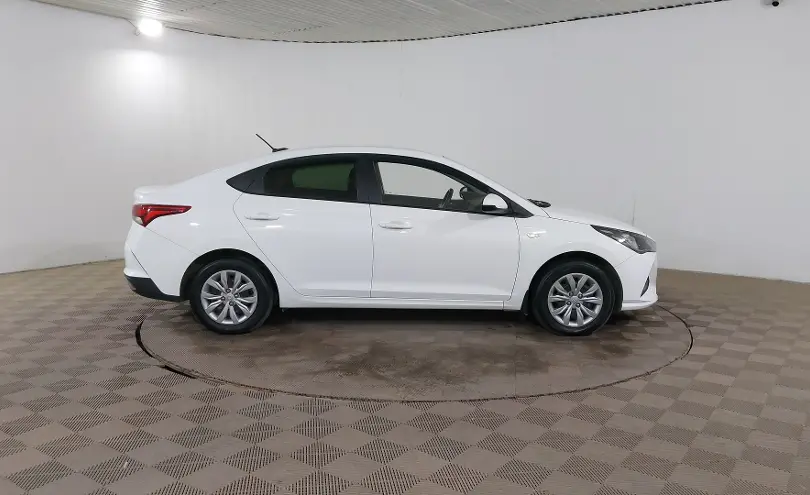 Hyundai Accent 2021 года за 7 290 000 тг. в Шымкент фото 4