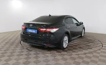 Toyota Camry 2018 года за 11 590 000 тг. в Шымкент