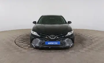 Toyota Camry 2018 года за 11 590 000 тг. в Шымкент фото 2