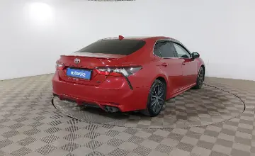 Toyota Camry 2021 года за 10 990 000 тг. в Шымкент