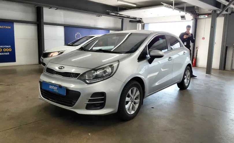 Kia Rio 2015 года за 3 990 000 тг. в Астана