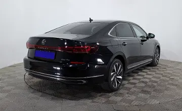 Volkswagen Passat 2022 года за 10 990 000 тг. в Астана