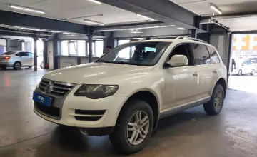 Volkswagen Touareg 2008 года за 5 990 000 тг. в Астана фото 1