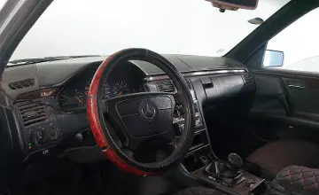 Mercedes-Benz E-Класс 1996 года за 1 250 000 тг. в Шымкент фото 5