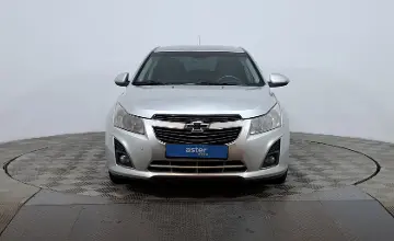 Chevrolet Cruze 2014 года за 3 290 000 тг. в Астана фото 2