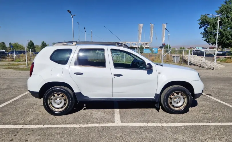 Renault Duster 2017 года за 1 900 000 тг. в Талдыкорган фото 4