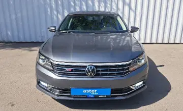 Volkswagen Passat 2018 года за 6 490 000 тг. в Алматы фото 2