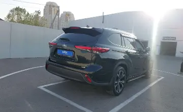 Toyota Highlander 2022 года за 23 000 000 тг. в Шымкент фото 3
