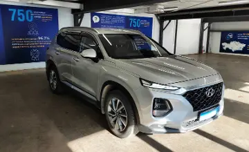 Hyundai Santa Fe 2019 года за 11 800 000 тг. в Астана фото 2