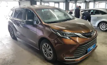 Toyota Sienna 2022 года за 14 990 000 тг. в Астана фото 2