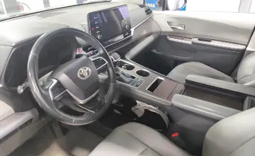 Toyota Sienna 2022 года за 14 990 000 тг. в Астана фото 5