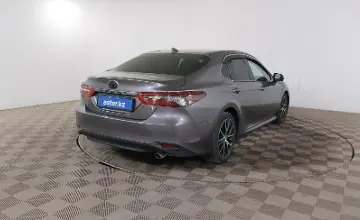 Toyota Camry 2021 года за 10 000 000 тг. в Шымкент