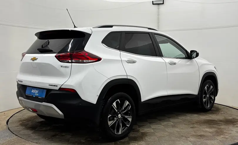 Chevrolet Tracker 2024 года за 6 910 000 тг. в Актобе фото 5