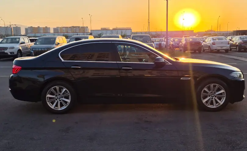 BMW 5 серии 2014 года за 8 750 000 тг. в Алматы фото 4