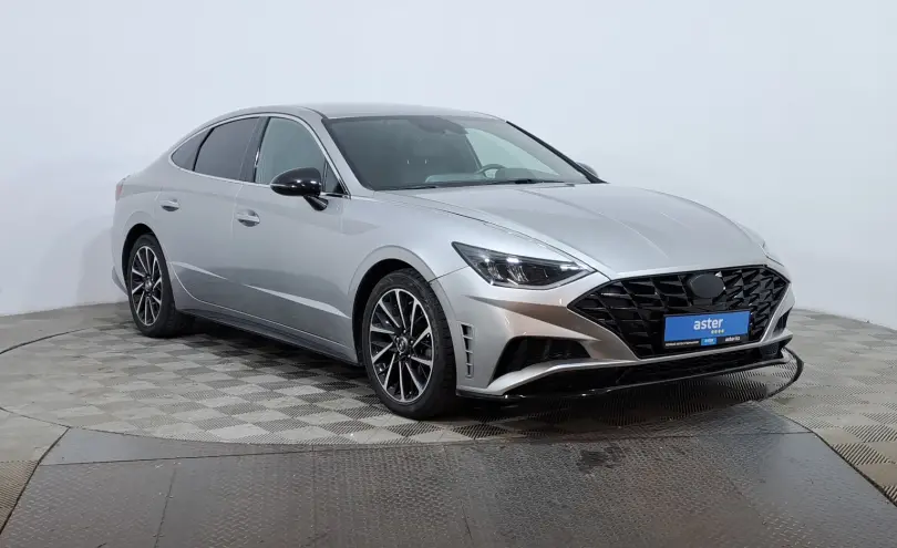 Hyundai Sonata 2020 года за 8 900 000 тг. в Астана фото 3