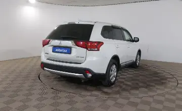 Mitsubishi Outlander 2018 года за 8 990 000 тг. в Шымкент