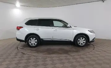 Mitsubishi Outlander 2018 года за 8 990 000 тг. в Шымкент фото 4