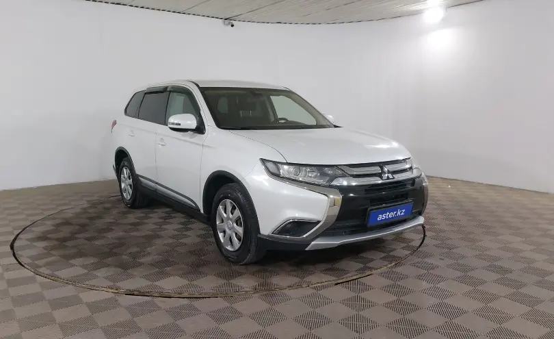 Mitsubishi Outlander 2018 года за 8 200 000 тг. в Шымкент фото 3