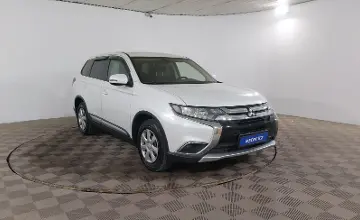 Mitsubishi Outlander 2018 года за 8 990 000 тг. в Шымкент фото 3