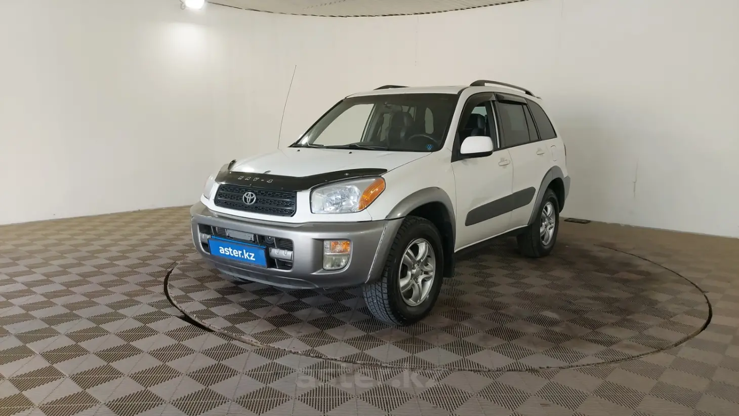 Toyota RAV4, 2001