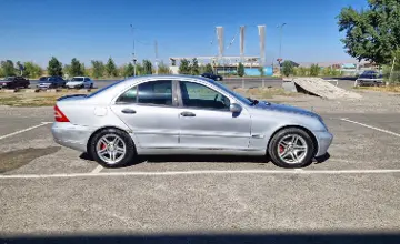 Mercedes-Benz C-Класс 2000 года за 1 790 000 тг. в Талдыкорган фото 4