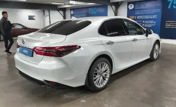 Toyota Camry 2021 года за 13 830 000 тг. в Астана фото 3