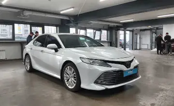 Toyota Camry 2021 года за 13 830 000 тг. в Астана фото 2