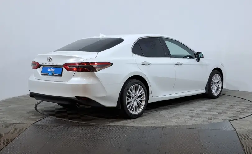 Toyota Camry 2021 года за 13 330 000 тг. в Астана фото 5