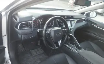 Toyota Camry 2019 года за 13 200 000 тг. в Шымкент фото 5