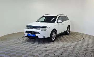 Mitsubishi Outlander 2012 года за 6 300 000 тг. в Алматы фото 1