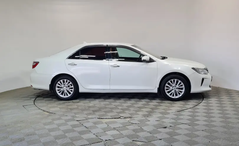 Toyota Camry 2014 года за 9 590 000 тг. в Алматы фото 4