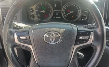 Toyota Land Cruiser 2017 года за 29 500 000 тг. в Алматы фото 5