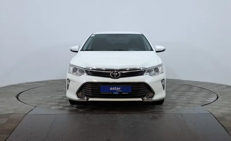 Toyota Camry 2015 года за 10 000 000 тг. в Астана фото 2