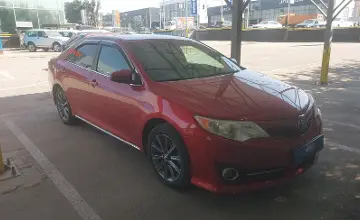 Toyota Camry 2014 года за 6 590 000 тг. в Алматы фото 2