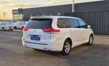 Toyota Sienna 2010 года за 8 590 000 тг. в Алматы