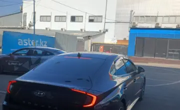 Hyundai Sonata 2020 года за 11 990 000 тг. в Алматы фото 3